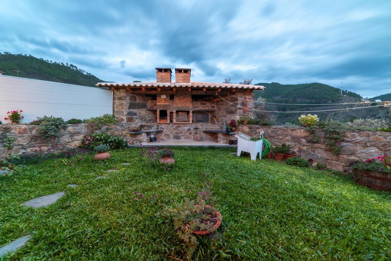 منزل الضيف Sobreira Formosa  في O Palheiro - Vista Panoramica E Jacuzzi المظهر الخارجي الصورة