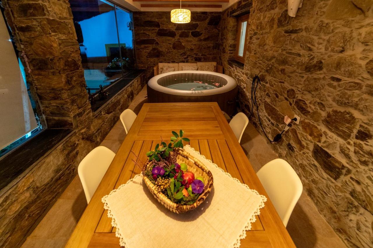 منزل الضيف Sobreira Formosa  في O Palheiro - Vista Panoramica E Jacuzzi المظهر الخارجي الصورة